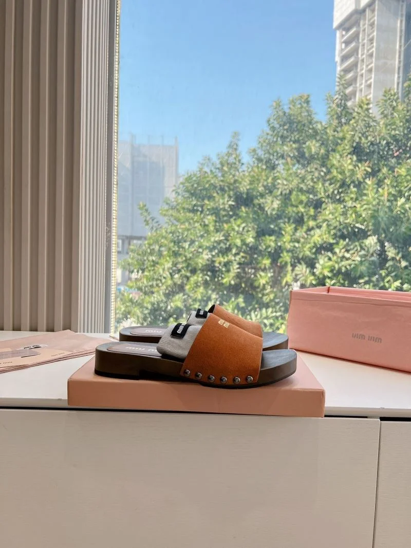 Miu Miu Sandals Lightweight 7577