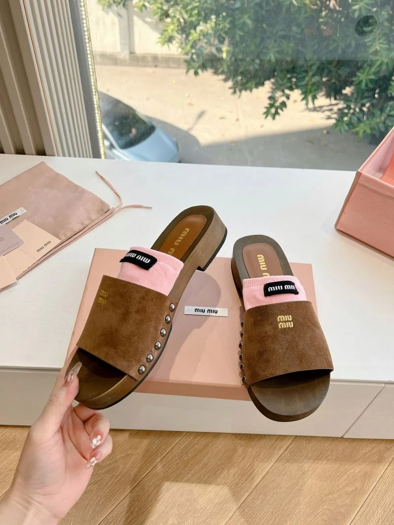 RelaxedFit Miu Miu Sandals 7569