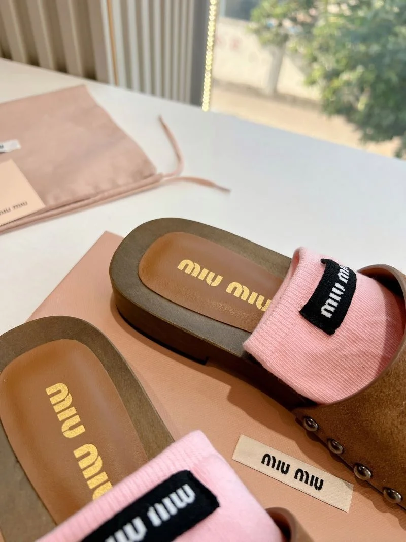 RelaxedFit Miu Miu Sandals 7569