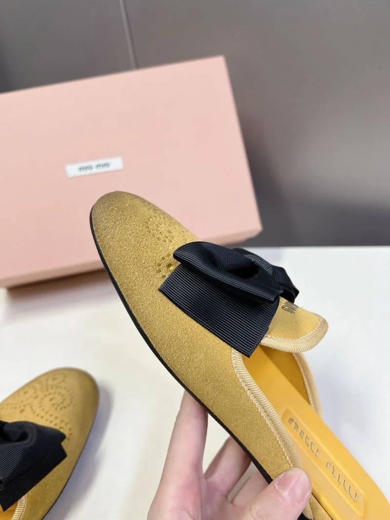 Effortless Miu Miu Sandals 7631