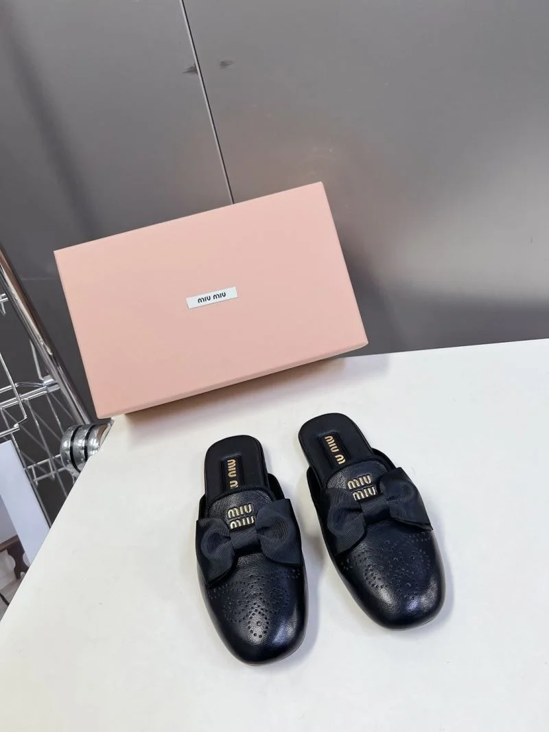 Versatile Miu Miu Sandals 7560