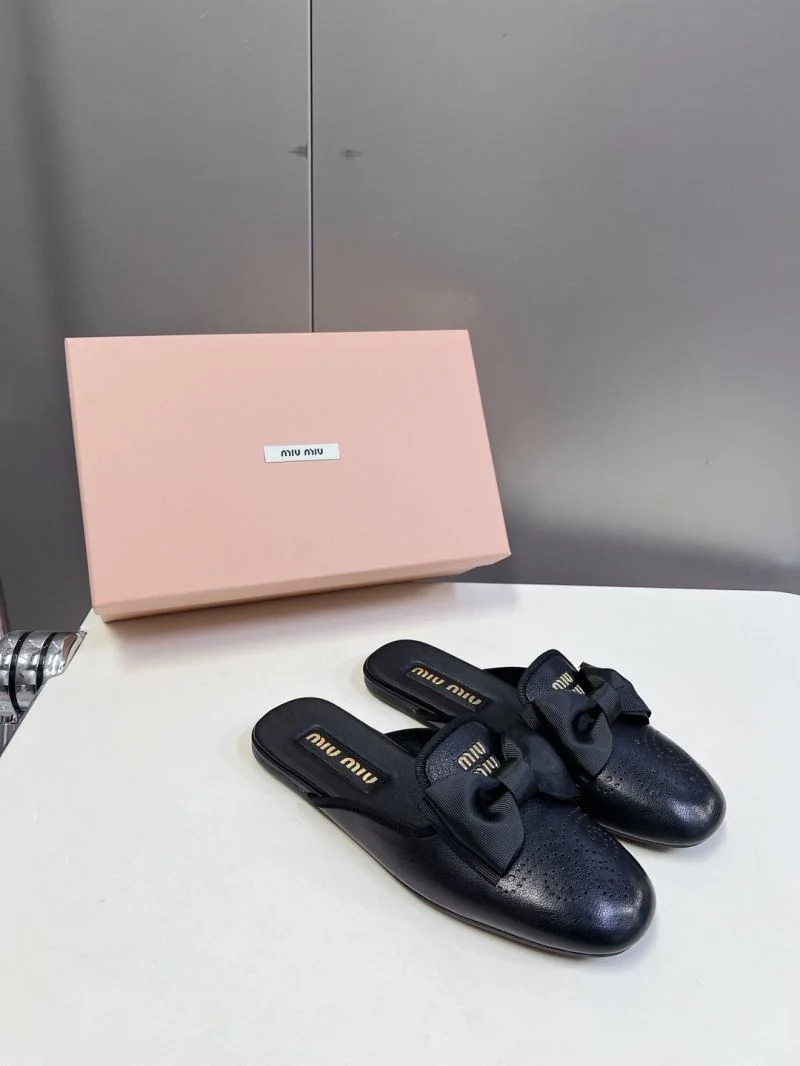 Versatile Miu Miu Sandals 7560