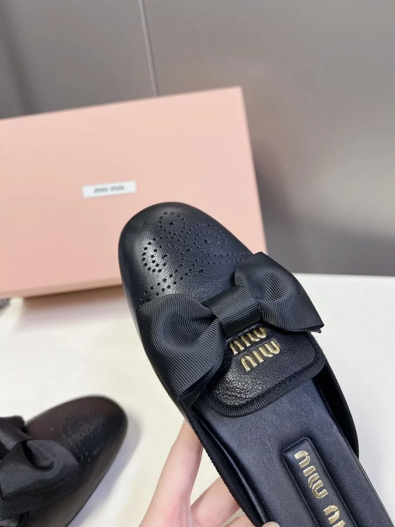Versatile Miu Miu Sandals 7560