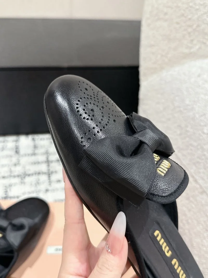 MoistureWicking Miu Miu Sandals 7609