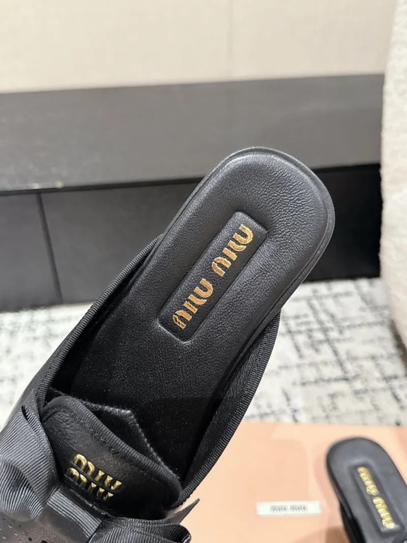 MoistureWicking Miu Miu Sandals 7609