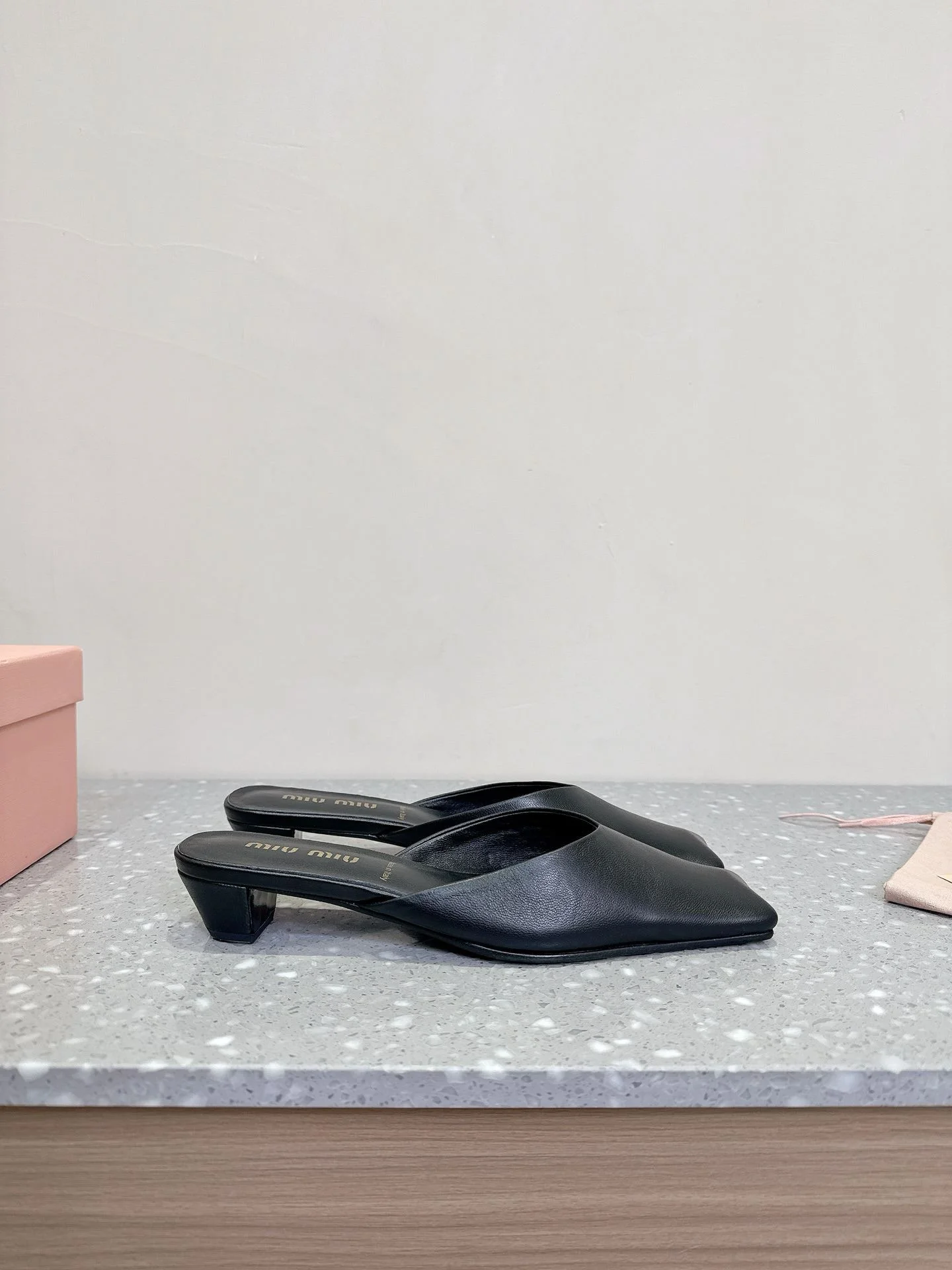 Miu Miu Sandals Trendy 7525