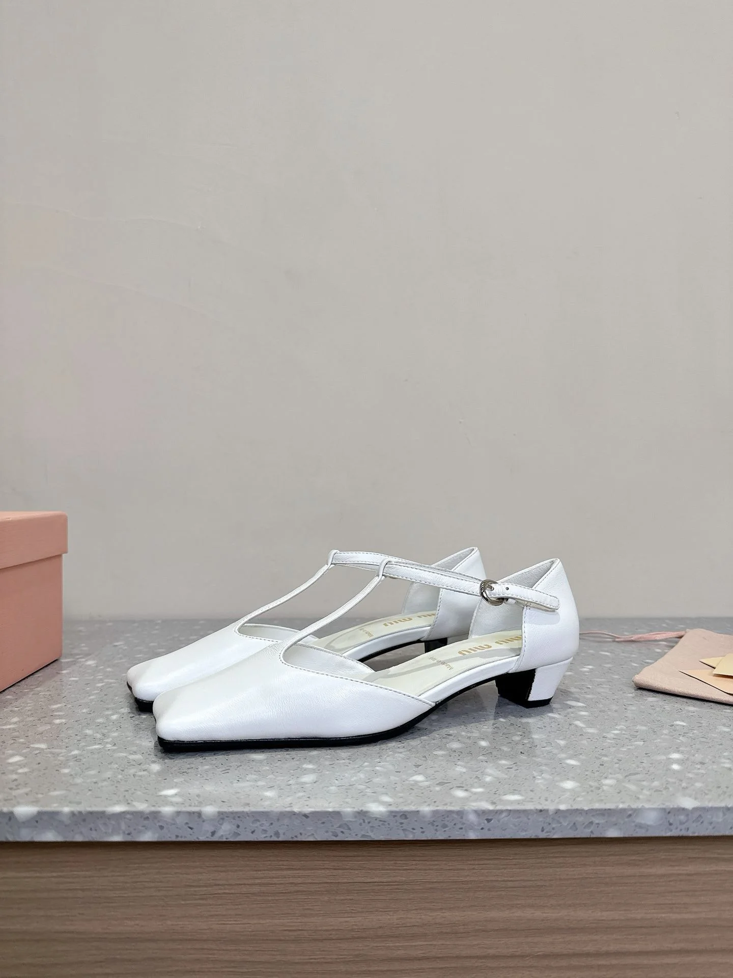 BestValue Miu Miu Sandals 7562