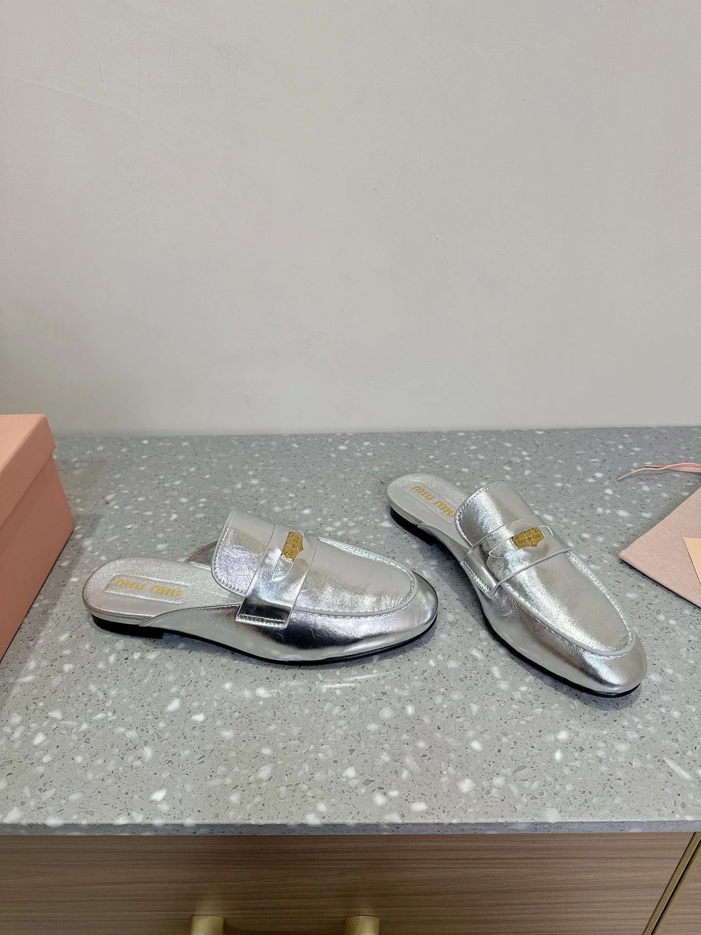 Lightweight Miu Miu Sandals 7565
