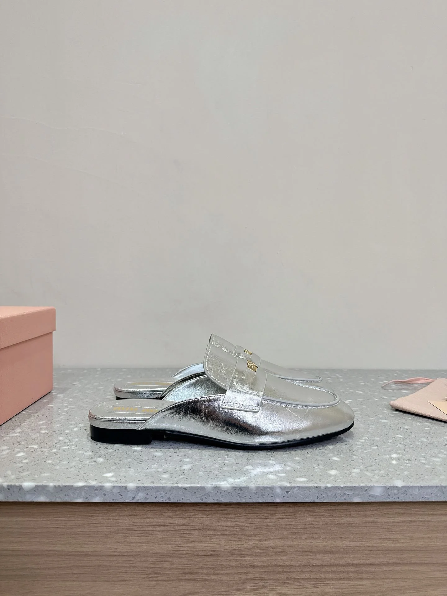 Lightweight Miu Miu Sandals 7565