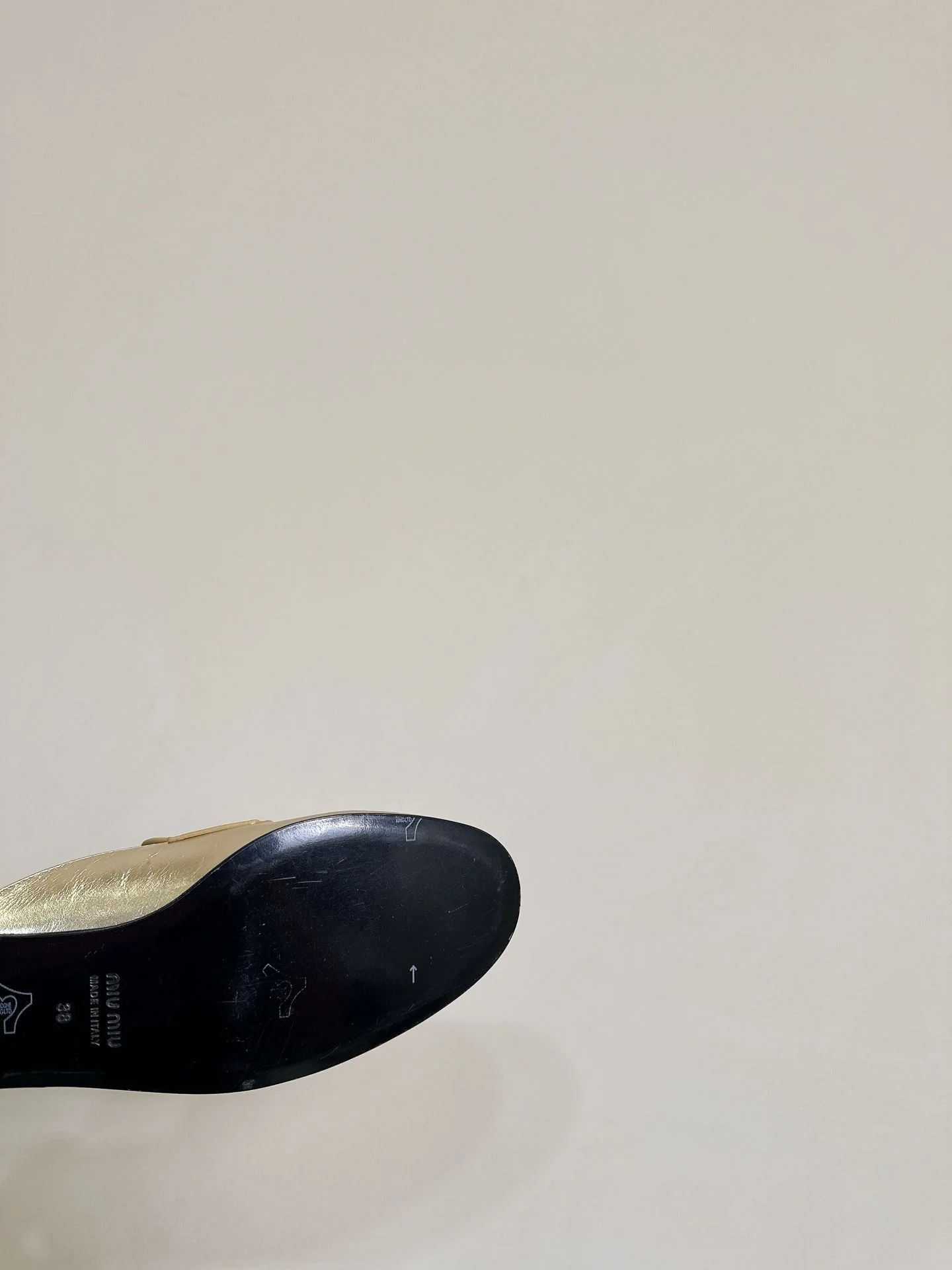 Effortless Miu Miu Sandals 7523
