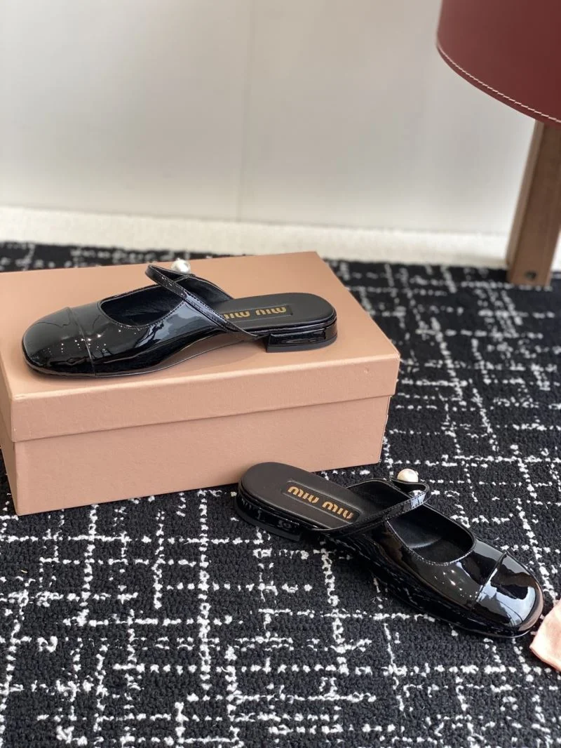 Miu Miu Sandals Bright 11670