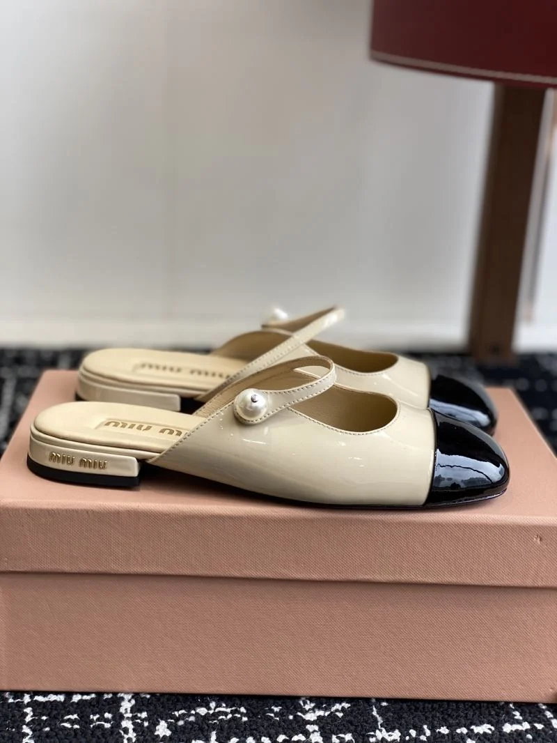 Miu Miu Sandals WellDesigned 11666