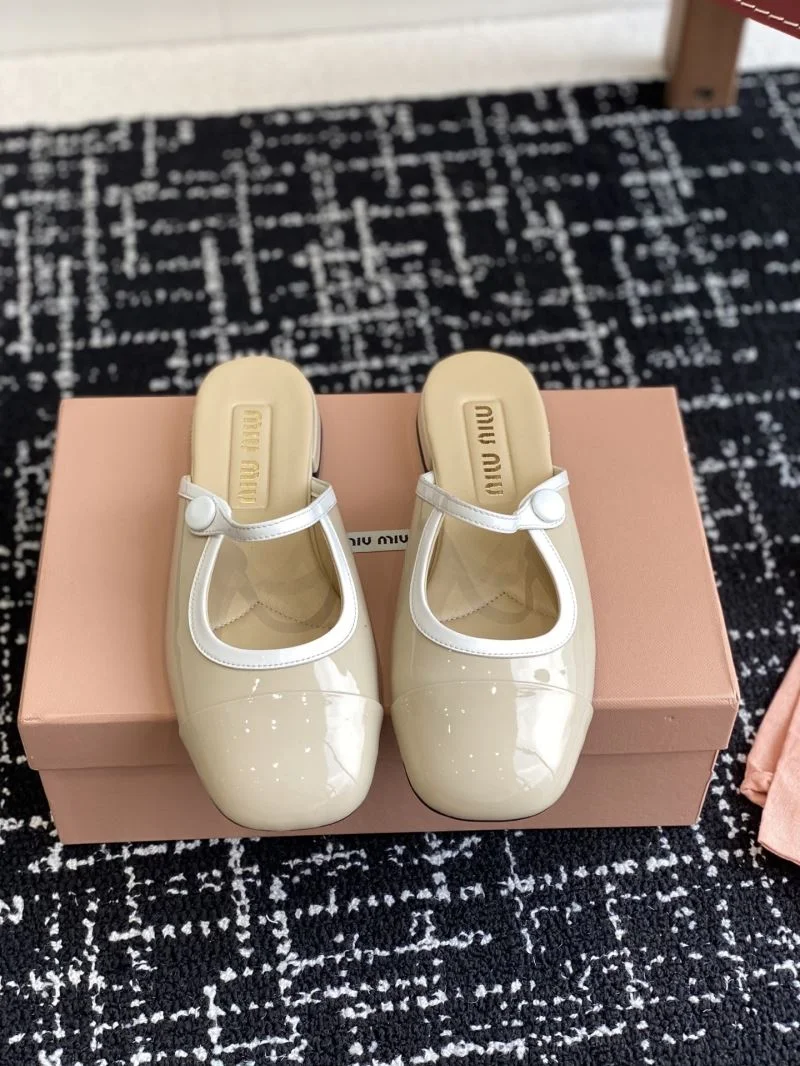 Comfortable Miu Miu Sandals 11658