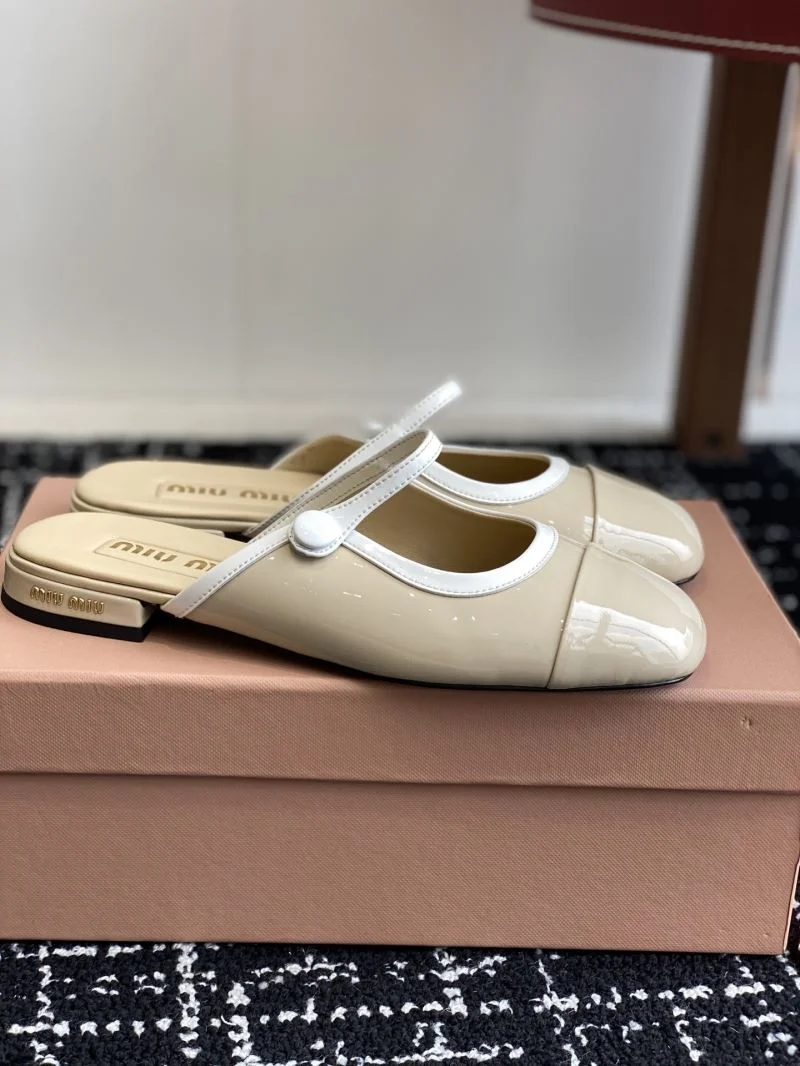 Comfortable Miu Miu Sandals 11658