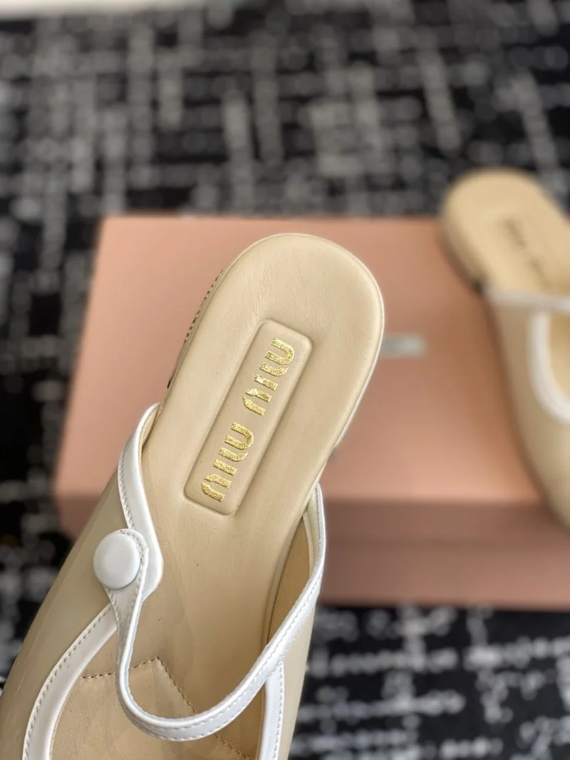 Comfortable Miu Miu Sandals 11658