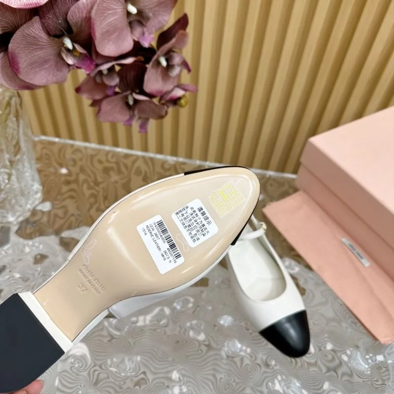 Practical Miu Miu Sandals 11647