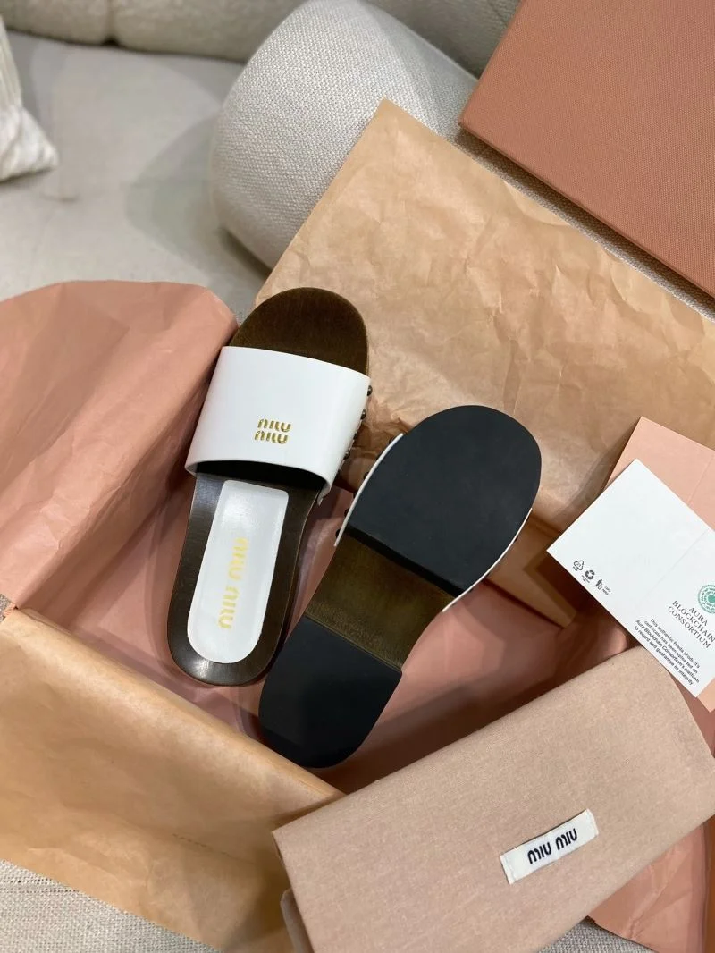 Miu Miu Sandals DailyWear 11632