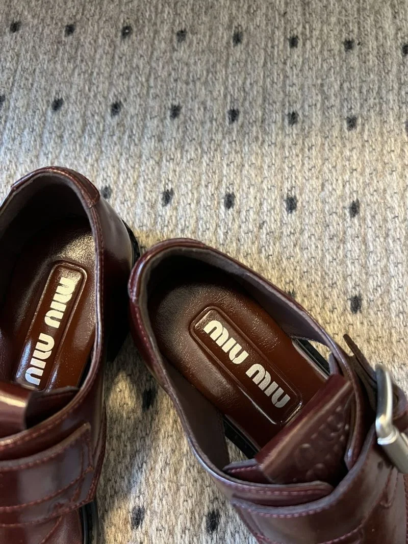 Miu Miu Sandals Youthful 11625