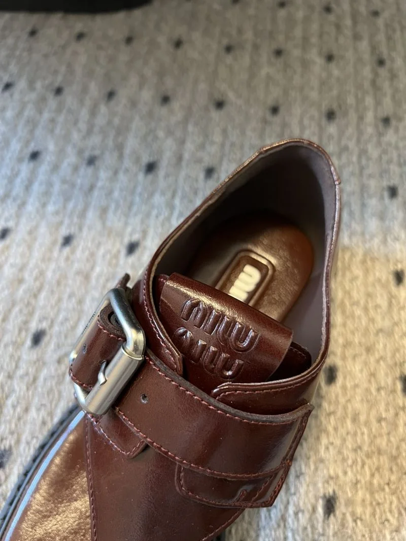 Miu Miu Sandals Youthful 11625