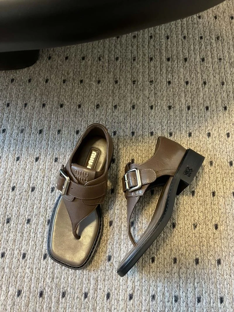 Miu Miu Sandals UrbanStyle 11627