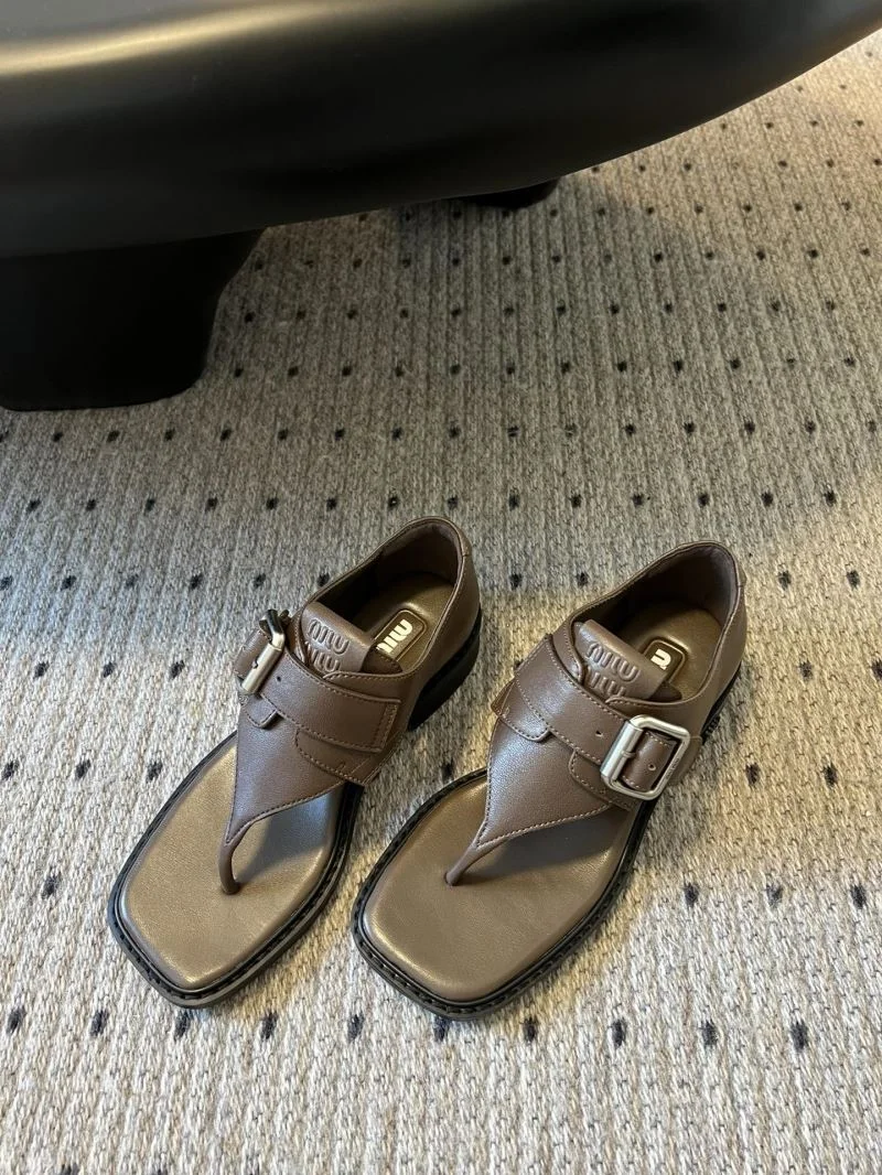 Miu Miu Sandals UrbanStyle 11627