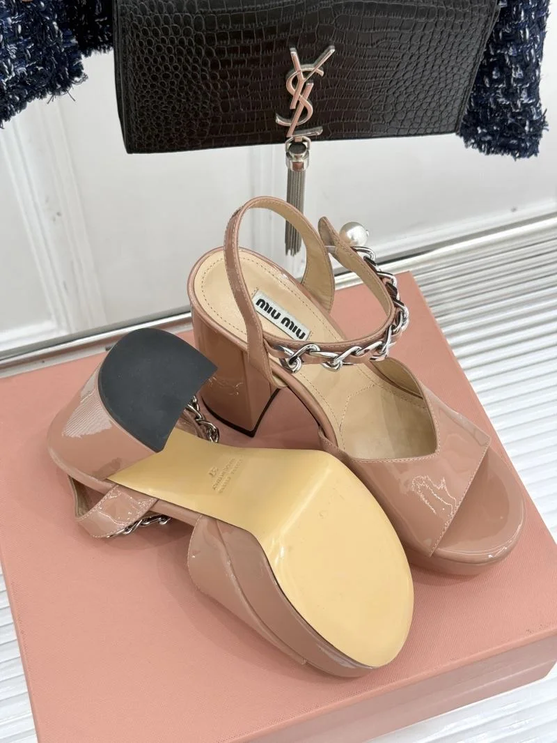 Elegant Miu Miu Sandals 11620