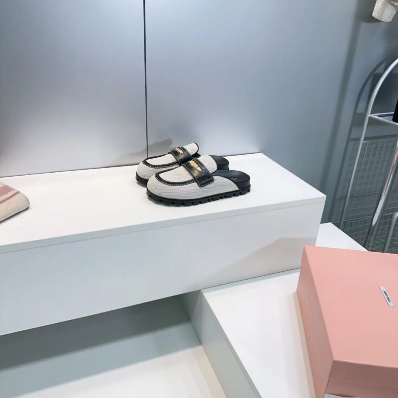 TechFriendly Miu Miu Sandals 11606