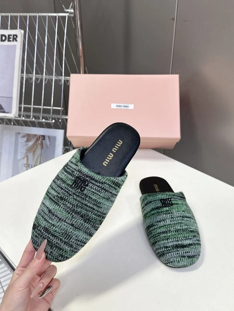 Miu Miu Sandals Comfortable 9646