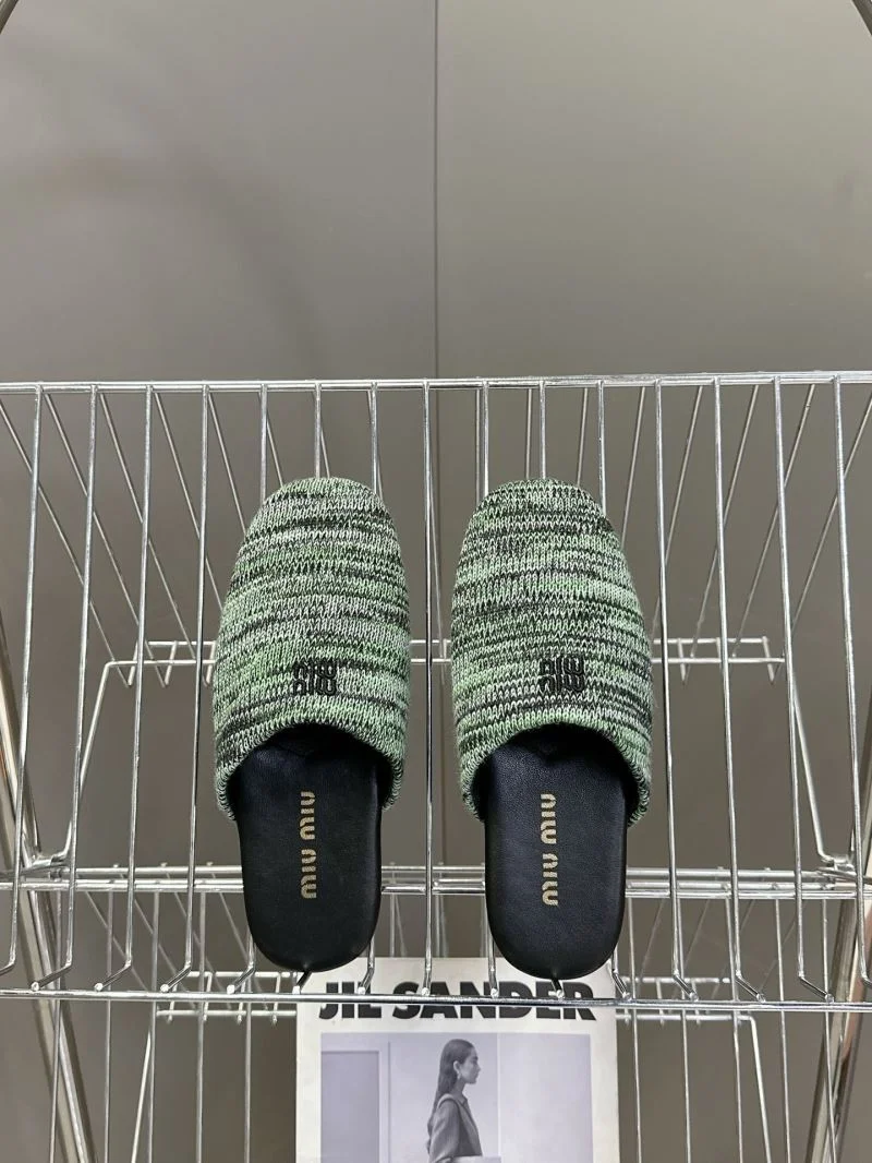 Miu Miu Sandals Comfortable 9646