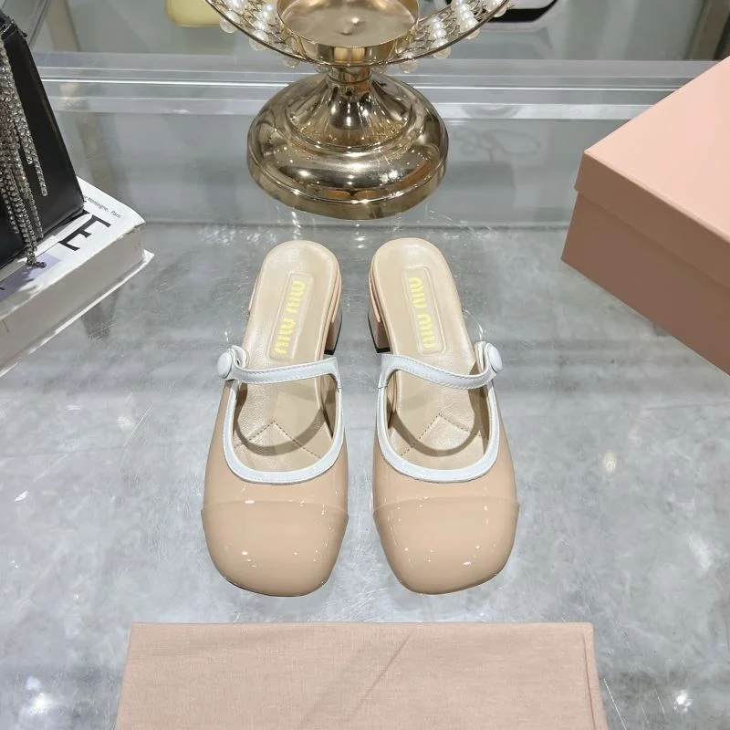 Sleek Miu Miu Sandals 9605