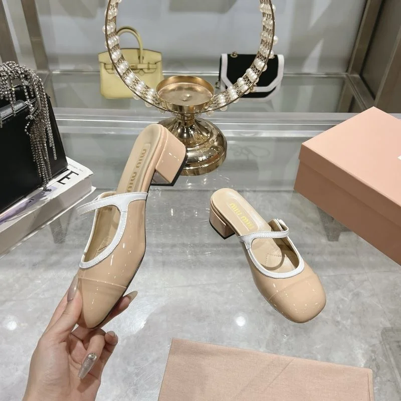 Sleek Miu Miu Sandals 9605