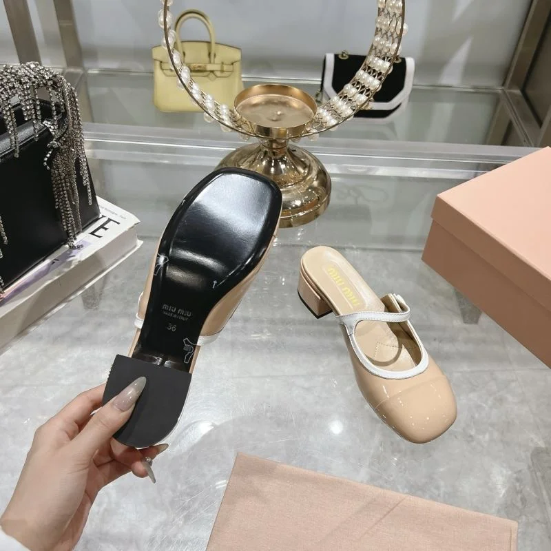 Sleek Miu Miu Sandals 9605