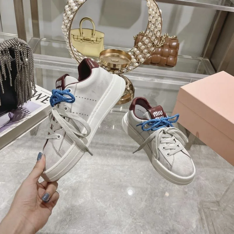 Miu Miu Sandals Comfortable 9600