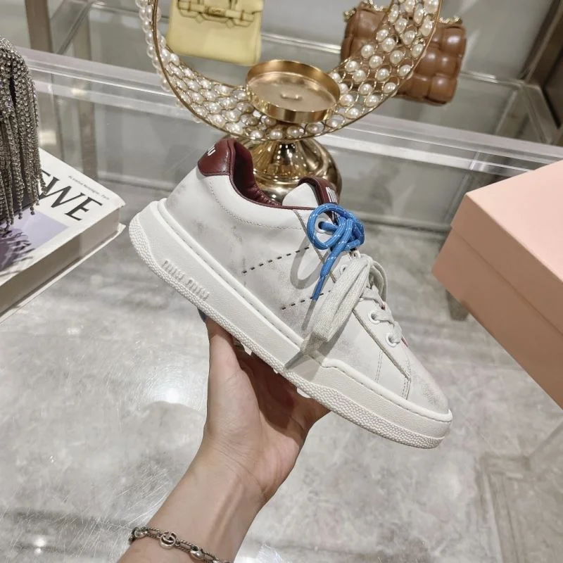 Miu Miu Sandals Comfortable 9600