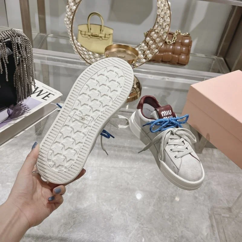 Miu Miu Sandals Comfortable 9600