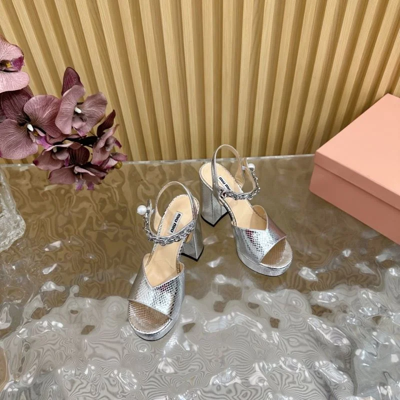 Miu Miu Sandals Unique 9572