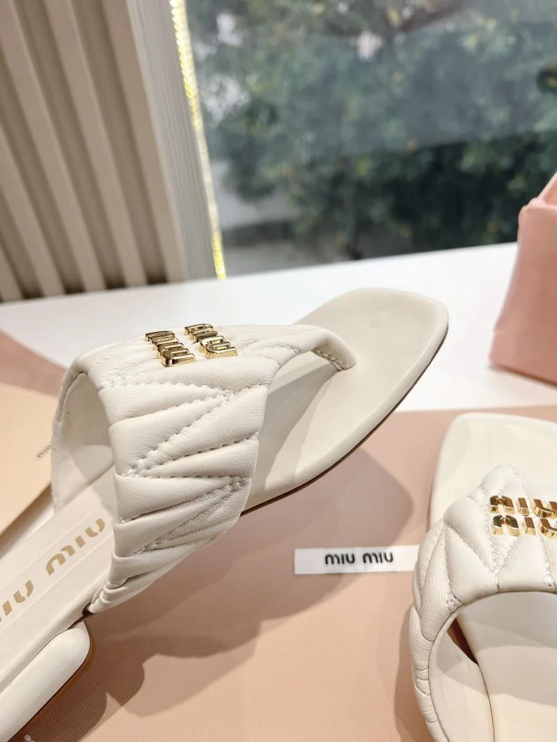 Miu Miu Sandals Breathable 9579