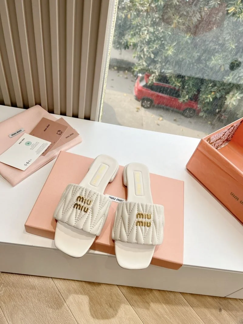 FlexibleFit Miu Miu Sandals 9551