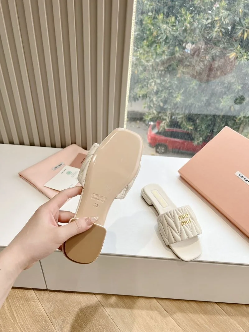 FlexibleFit Miu Miu Sandals 9551