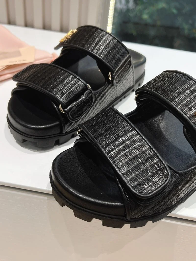 Comfortable Miu Miu Sandals 9566