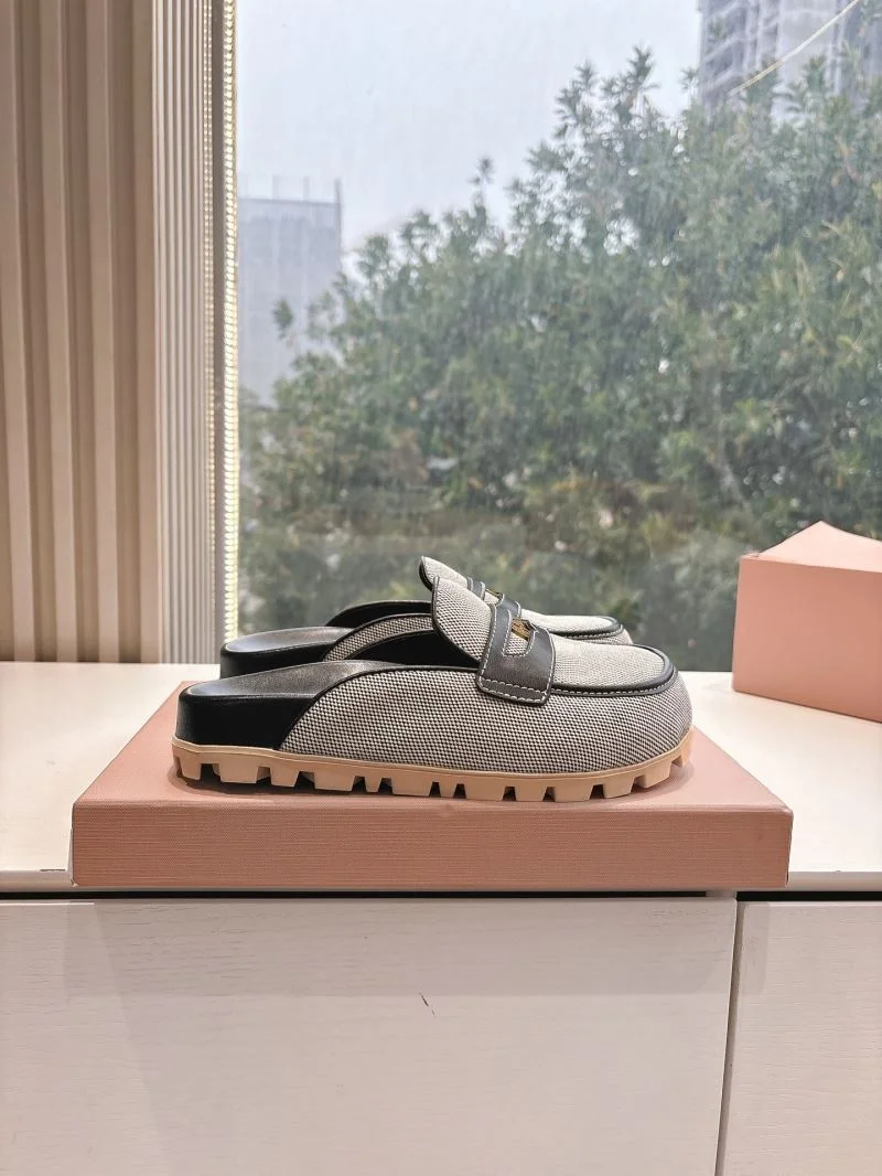 Miu Miu Sandals Chic 9546
