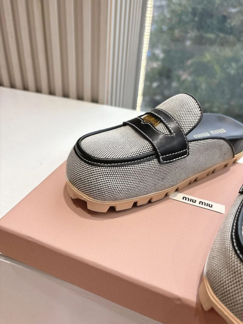 Miu Miu Sandals Chic 9546