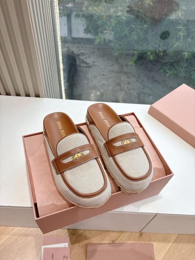 Miu Miu Sandals Flexible 9545