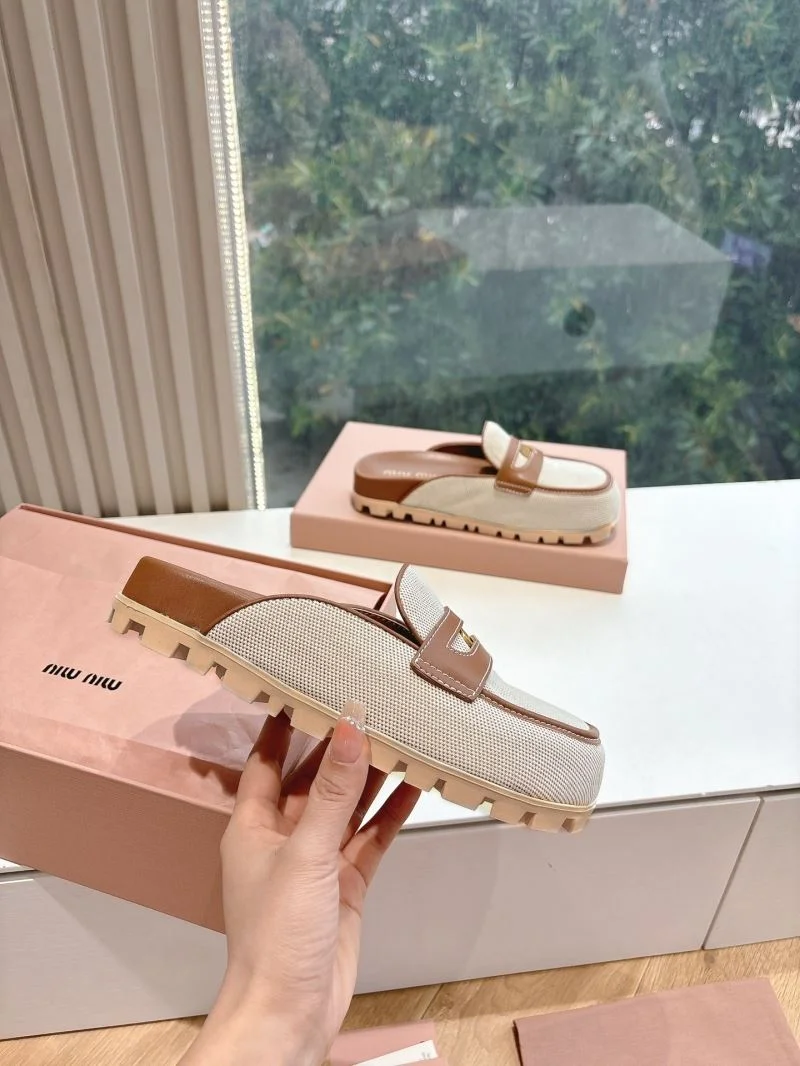 Miu Miu Sandals Flexible 9545