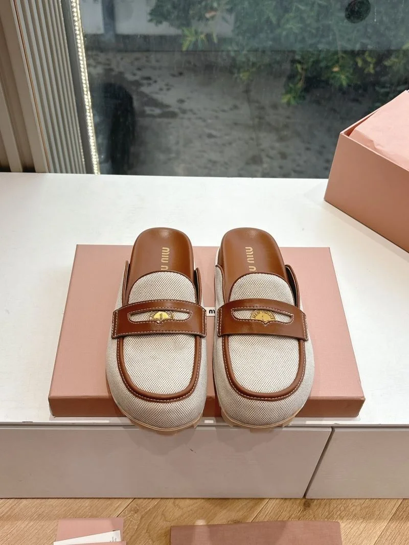 Miu Miu Sandals Flexible 9545