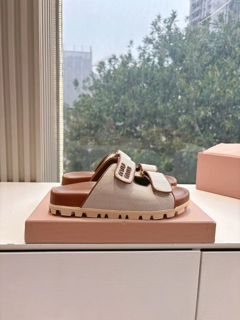 Compact Miu Miu Sandals 9538