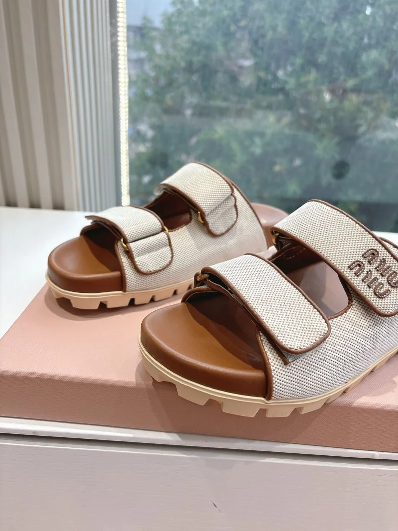 Compact Miu Miu Sandals 9538