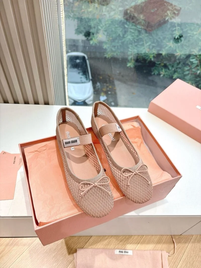 WrinkleFree Miu Miu Sandals 9553