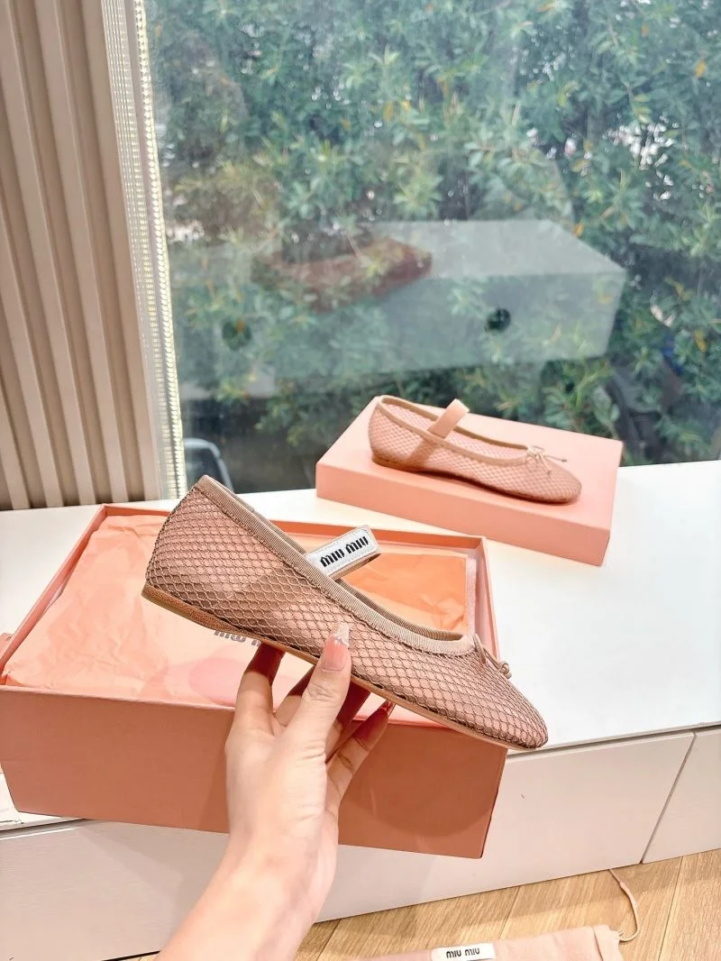 WrinkleFree Miu Miu Sandals 9553