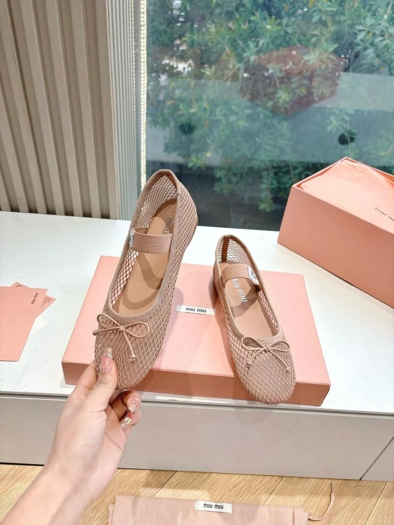 WrinkleFree Miu Miu Sandals 9553